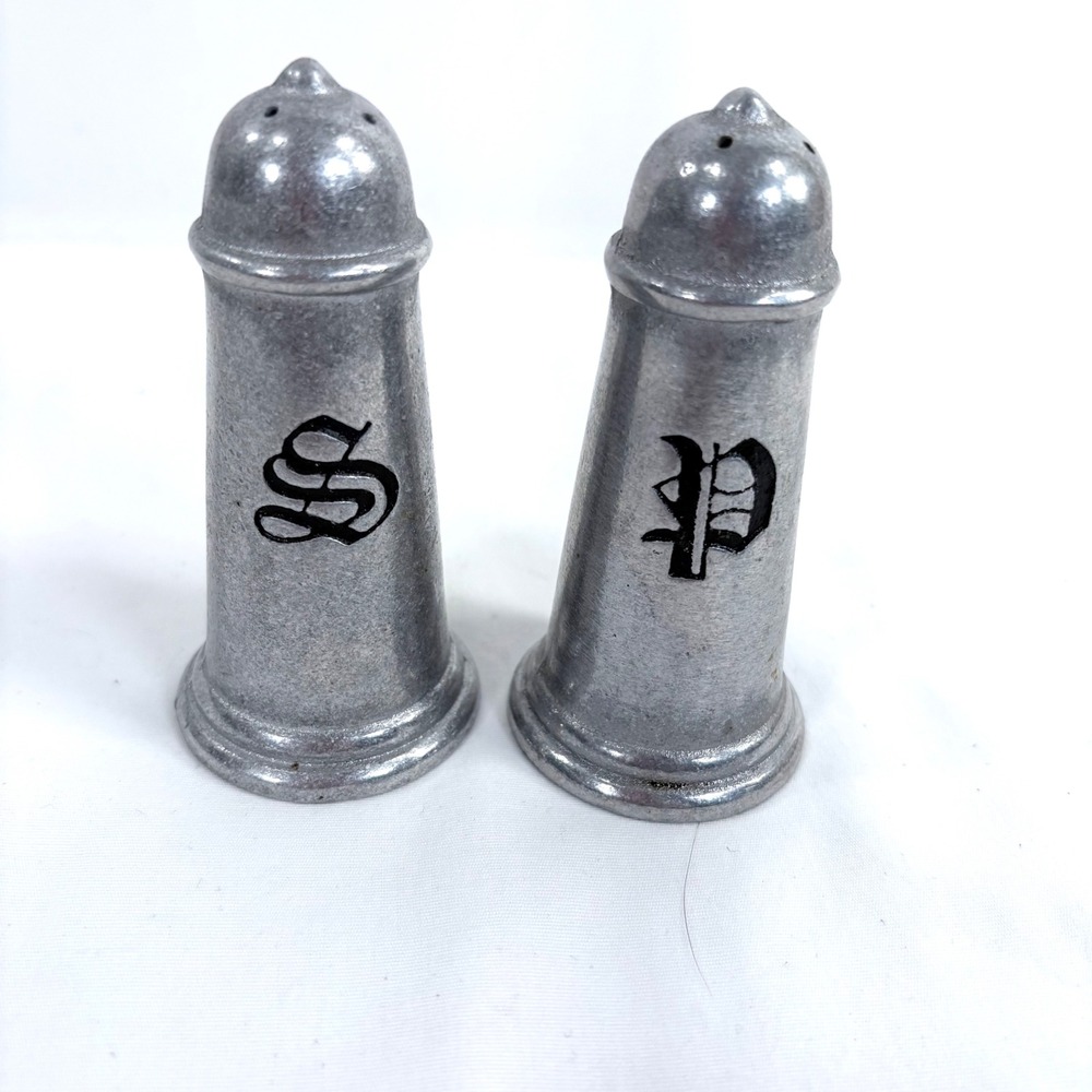 Wilton Armetale Salt and Pepper Shakers Silver RWP Gothic Lettering Set